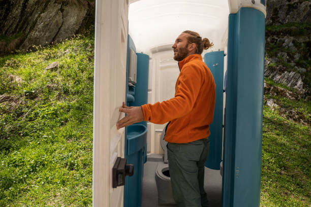 Best Porta potty delivery and setup  in Point Lookout, NY